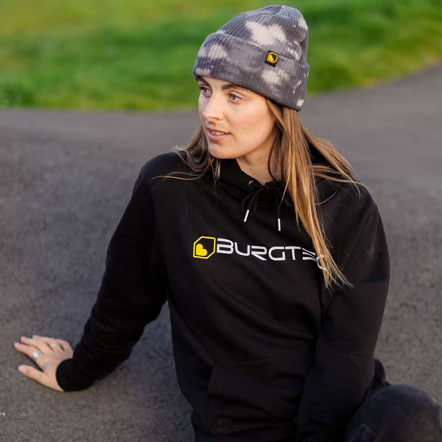 Bonnet BURGTEC MOBSTER Gris/Rose