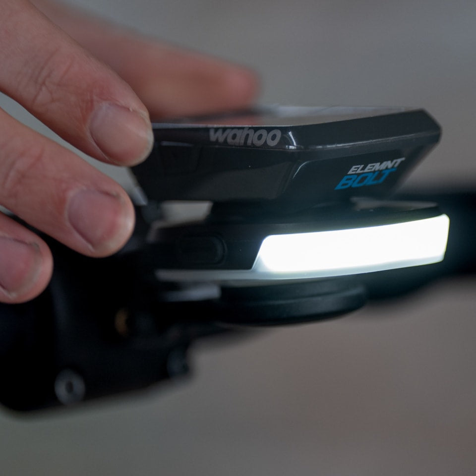 Éclairage Avant BBB SLICE 300 avec Support GPS GARMIN/WAHOO