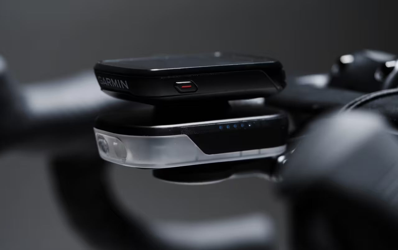 Éclairage Avant BBB SLICE 600 avec Insert GPS Garmin et Wahoo