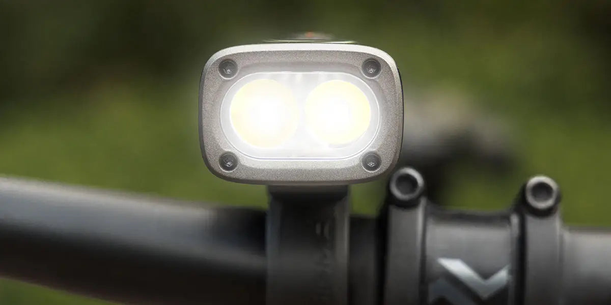 Éclairage Avant SIGMA BUSTER 1600 FL