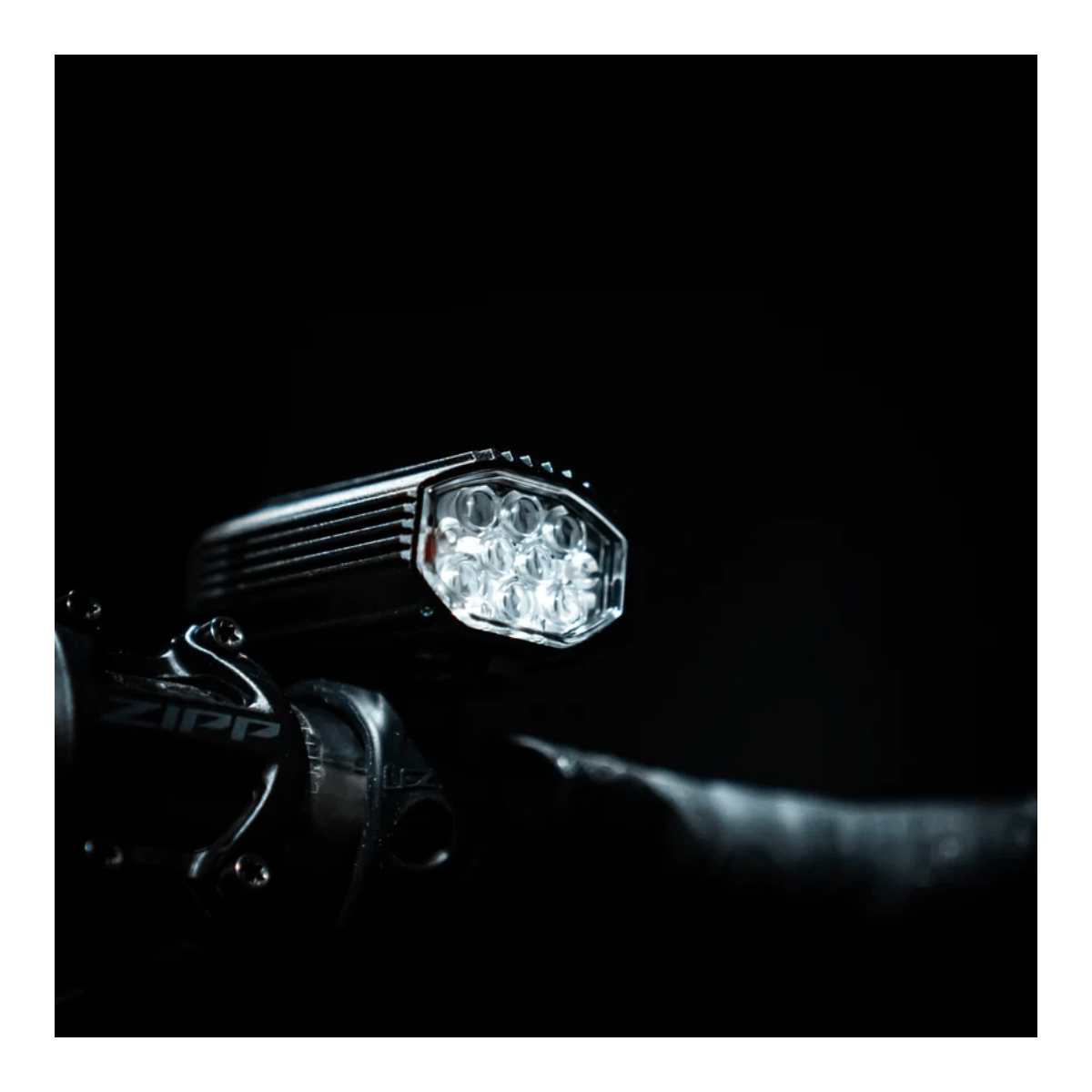 Éclairage Avant LEZYNE LITE DRIVE 1200+ Noir
