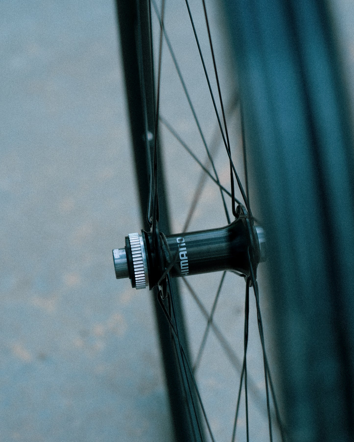Roue Avant SHIMANO GRX WH-RX880 700c Tubeless Ready (Center Lock)