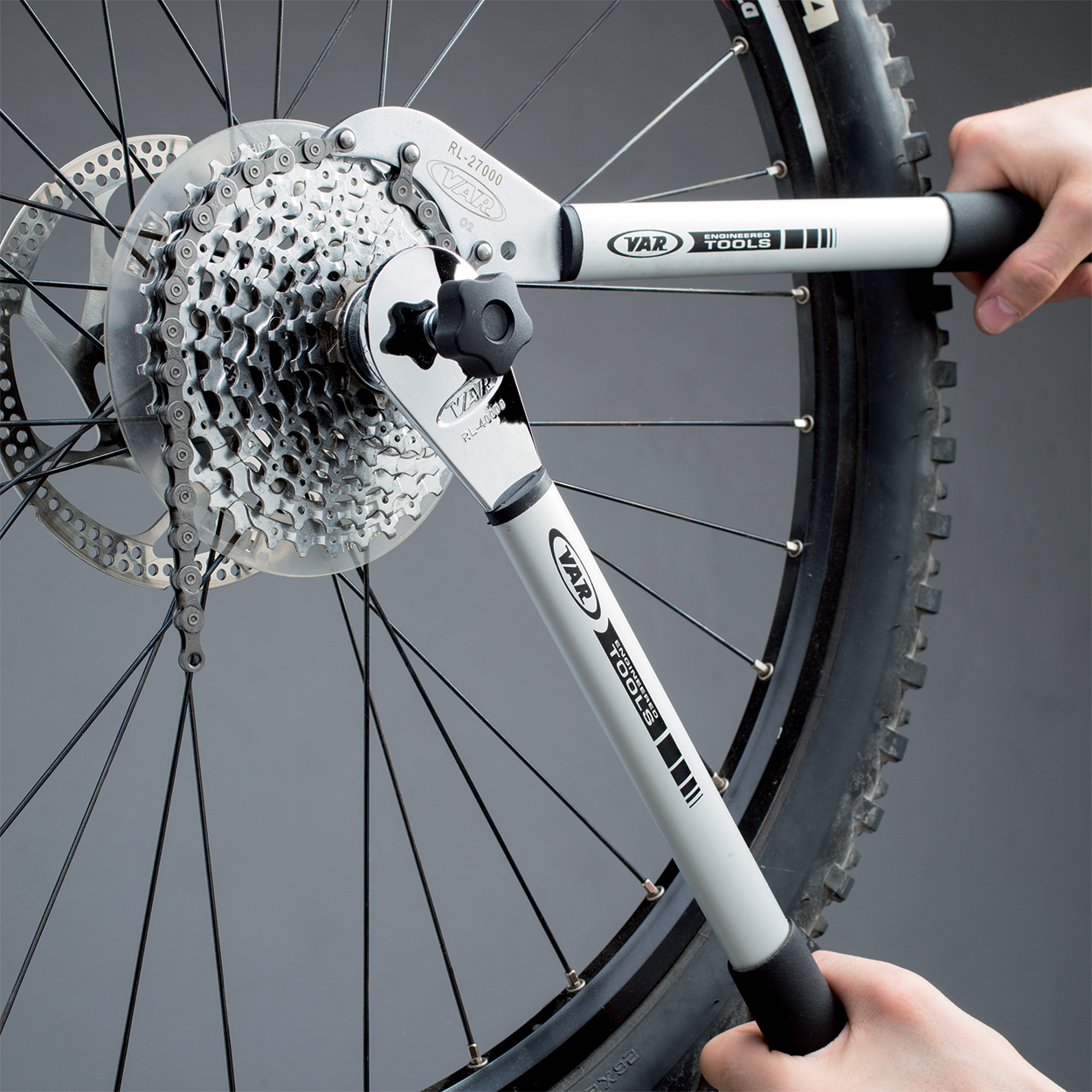 Fouet à Chaîne VAR Professionnel RL-27000