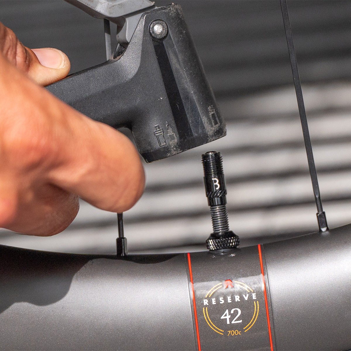 Embouts de Valves BBB CORE CAP Violet (x2)