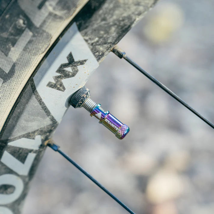 Démonte-Obus Bouchon de Valve GRANITE DESIGN JUICY NIPPLE (x2) Pétrole