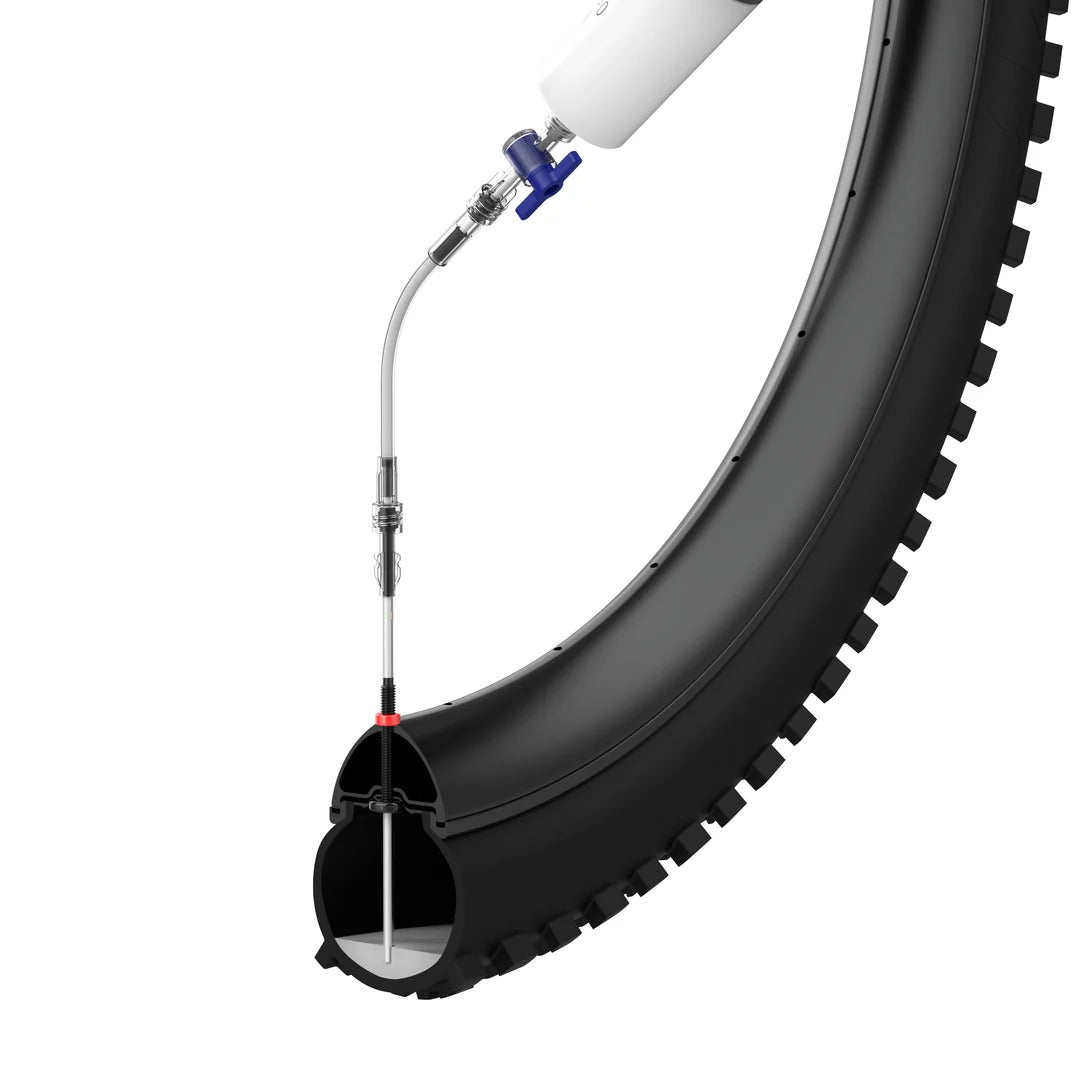 Seringue pour Liquide Préventif KOM CYCLING Démonte Valve Alu