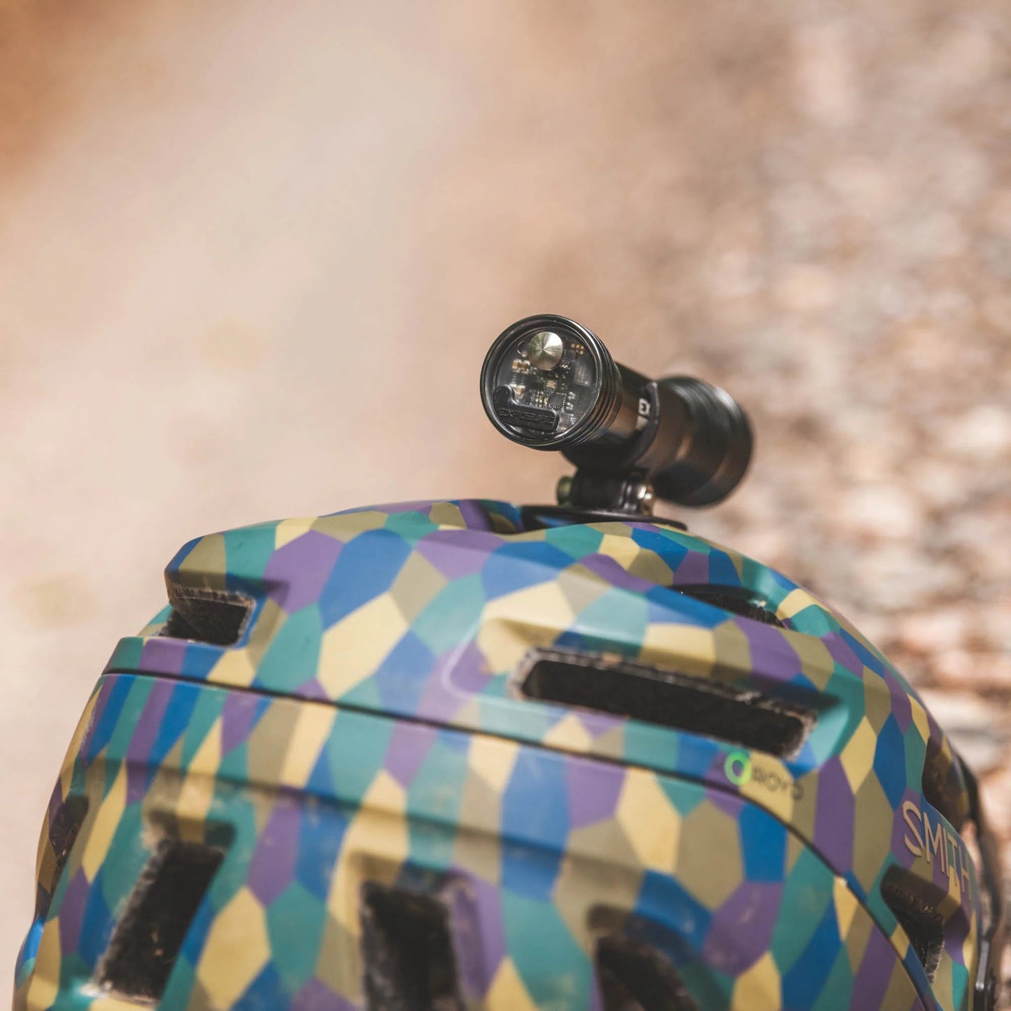 Éclairage Avant EXPOSURE LIGHTS JOYSTICK 18 avec Support de Casque