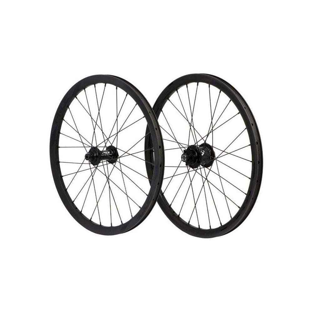 Paire de Roues PRIDE 20" (451mm) Carbone Wave Matt Black Disc Matrix Axes 10/15mm Noir