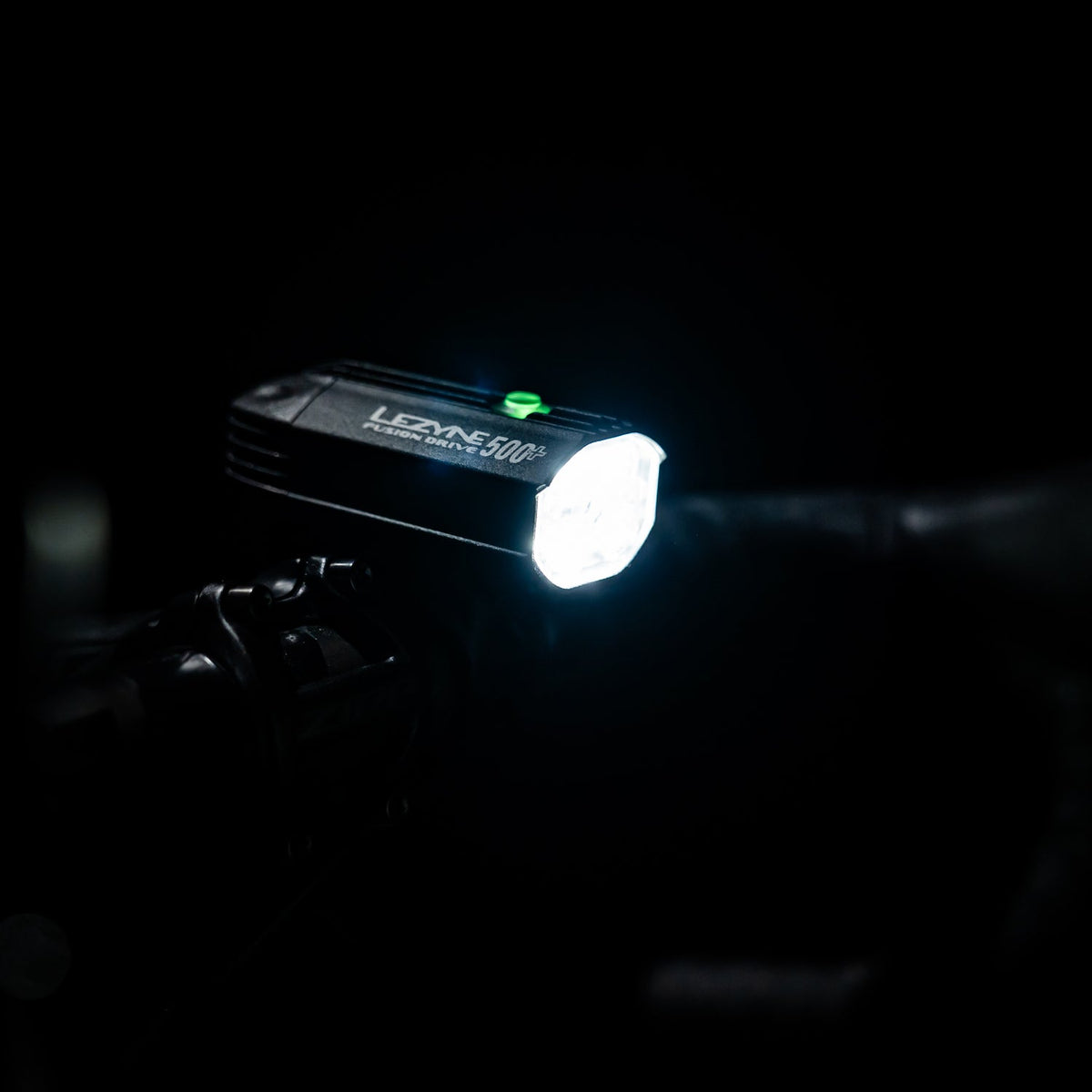 LEZYNE FUSION DRIVE 500+ en situation de conduite