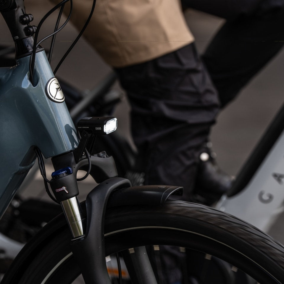 Éclairage Avant BBB E-STRIKE URBAN 600 avec Commande Filaire