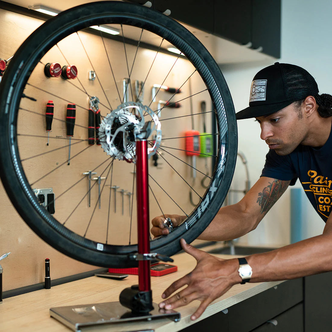 Centreur de roues FEEDBACK SPORTS Pro Truing Stand 2.0