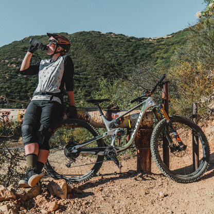 Bidon LEZYNE FLOW BOTTLE Gris