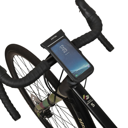 Support Smartphone Universel ZEFAL Z-CONSOLE DRY L — vue complémentaire du montage