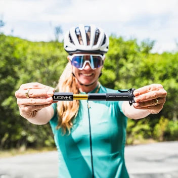 Pompe à Main LEZYNE PRESTA POCKET DRIVE Noir