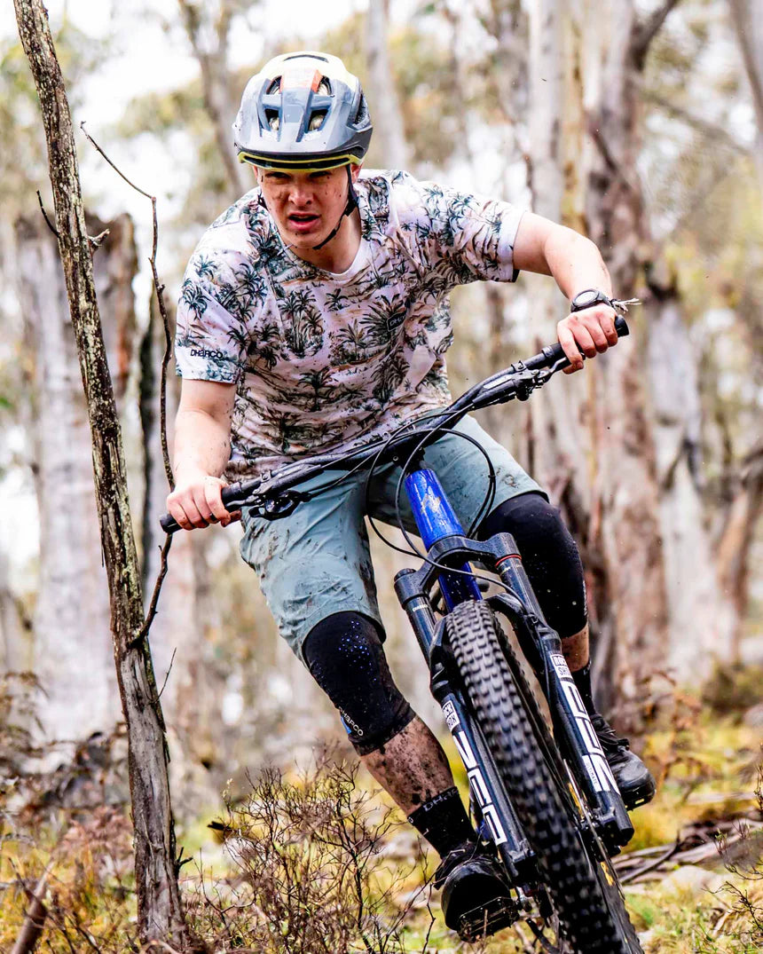 Maillot DHARCO LOST Manches Courtes Beige/Vert