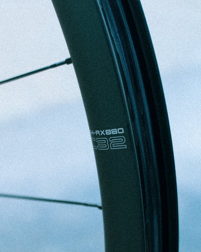 Roue Avant SHIMANO GRX WH-RX880 700c Tubeless Ready (Center Lock)