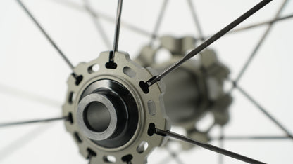 Paire de Roues SCOM AERO 50 Tubeless Ready (Center Lock)