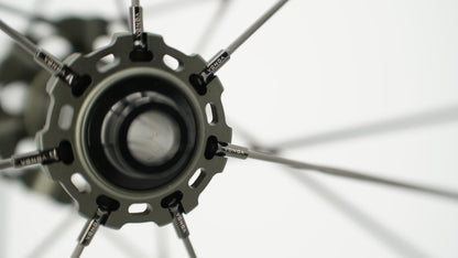 Paires de Roues SCOM ULTRA 40 Tubeless Ready (Center Lock)