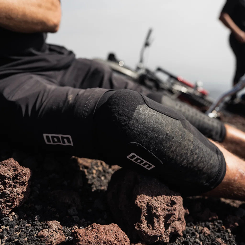 Genouillères ION K-Pact SQ Unisex Short Noir