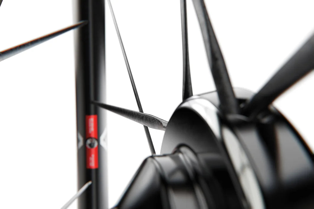 Roue Arrière DT SWISS ARC 1100 DICUT 38 DISC Tubeless Ready (Center Lock)