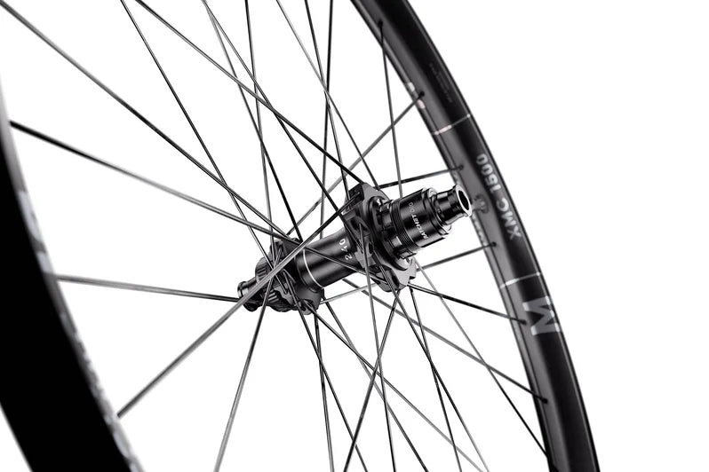 Roue Arrière DT SWISS XMC 1500 SPLINE 30 mm 29" 12x148 mm