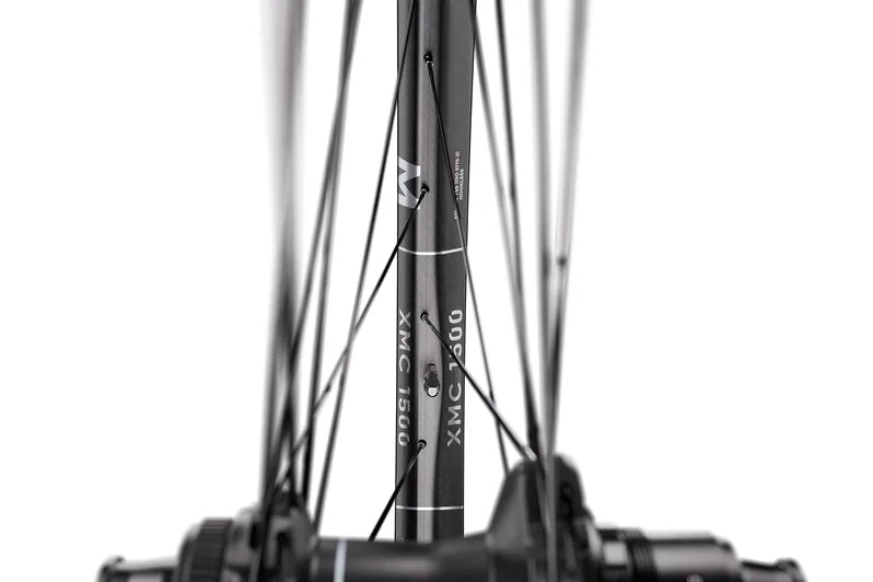 Roue Avant DT SWISS XMC 1500 SPLINE 30 mm 27.5" 15x110 mm
