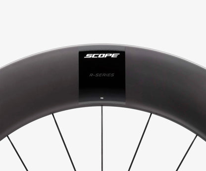 Détail moyeu SCOPE Race R8T