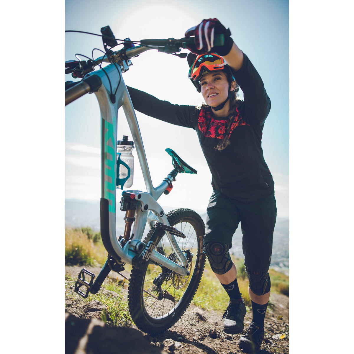 Porte-Bidon LEZYNE FLOW CAGE SL-L Tirage Gauche Tan Mat