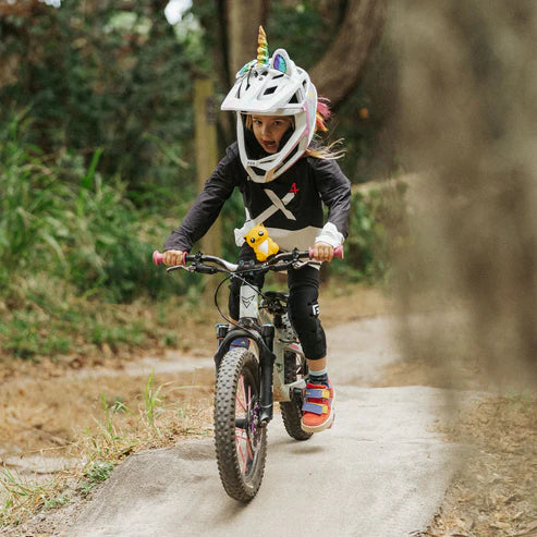 Coudières G-FORM PRO-X4 Enfant Noir