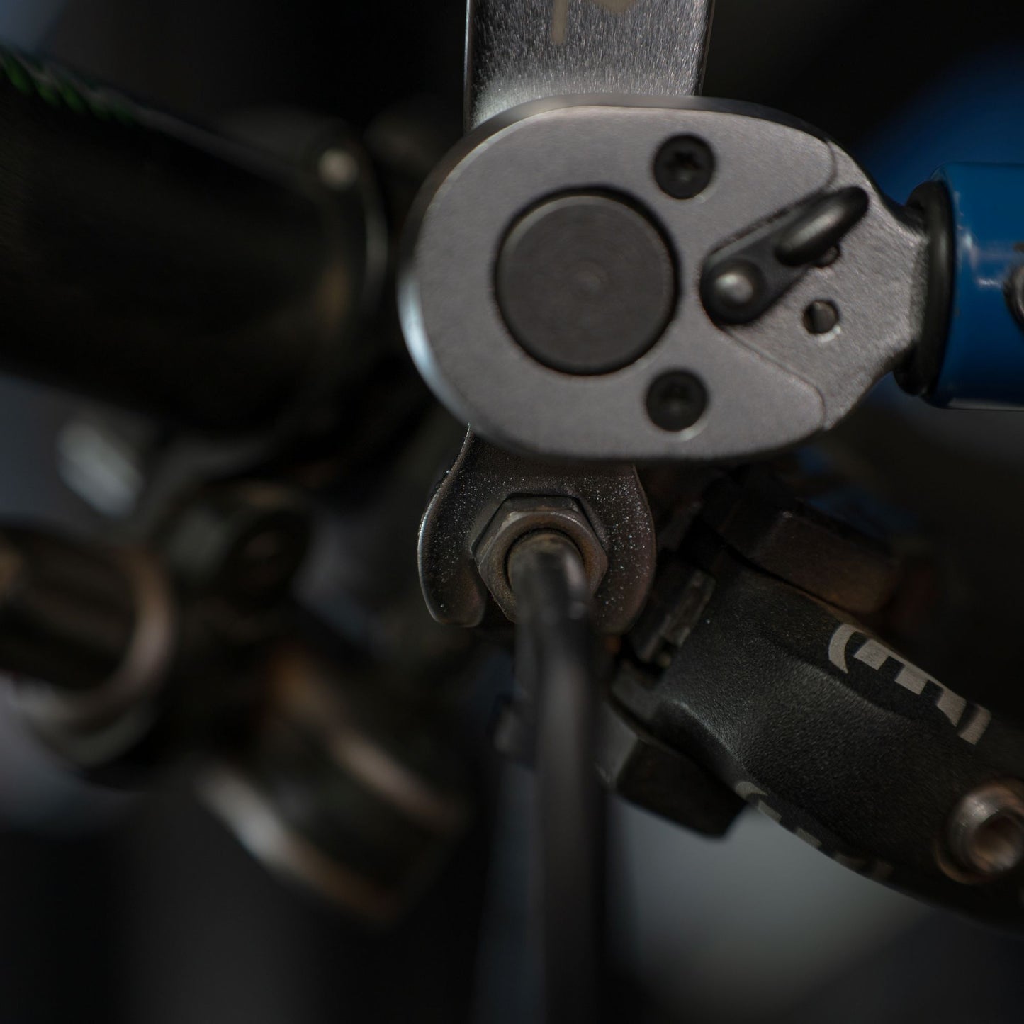 Outil de Serrage Raccord de Durite 7/8mm PBS TOOLS