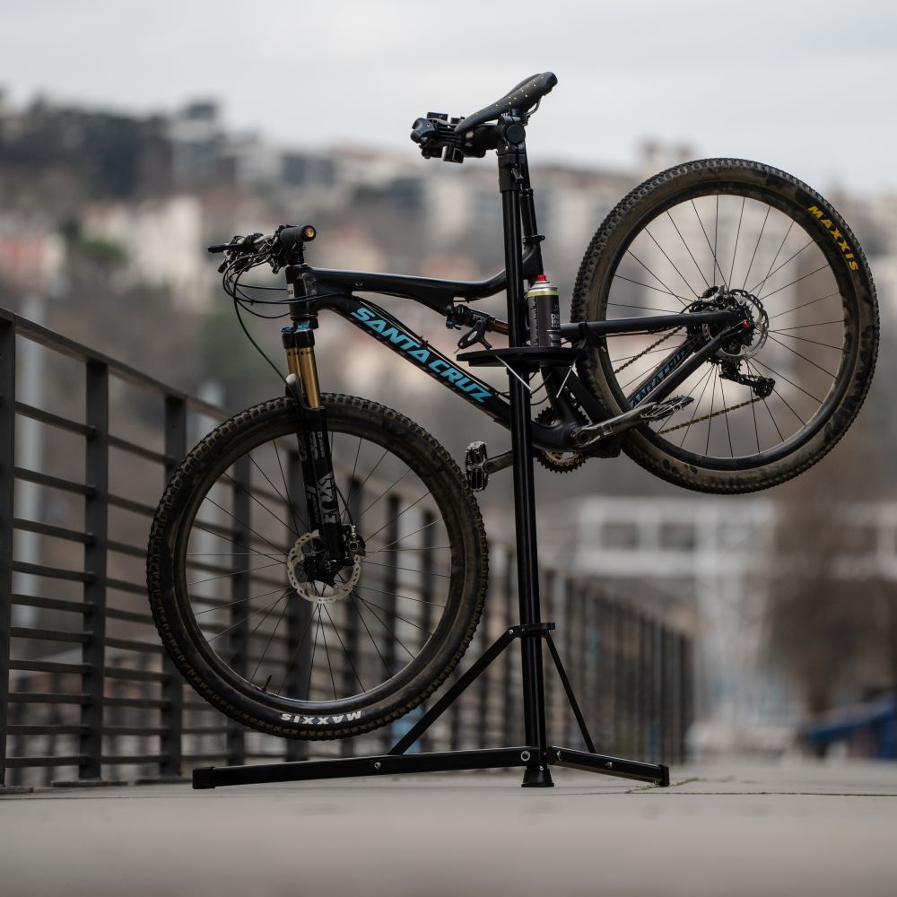 Pied d'Atelier avec tablette PBS TOOLS