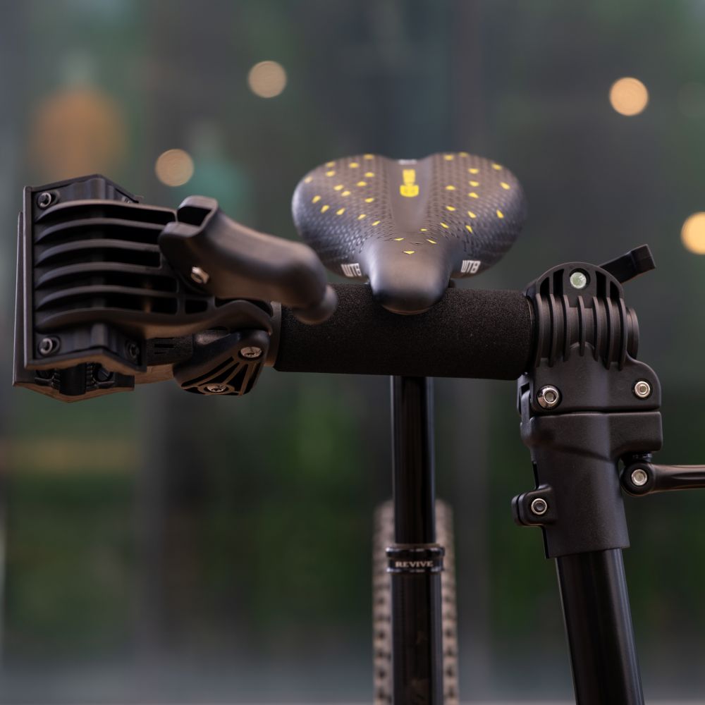 Pied d'Atelier avec tablette PBS TOOLS