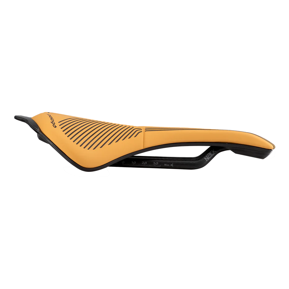 Selle PROLOGO SCRATCH M5 PAS AGX 147mm Rails Nack Beige