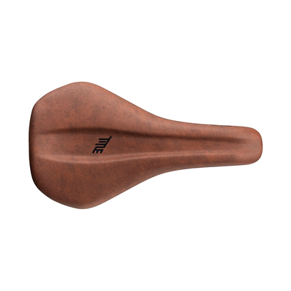 Selle Title MS2 marron, vue de trois quarts