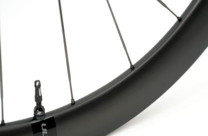 Paires de Roues SCOM ULTRA 62 Tubeless Ready (Center Lock)