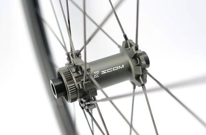 Paires de Roues SCOM ULTRA 62 Tubeless Ready (Center Lock)