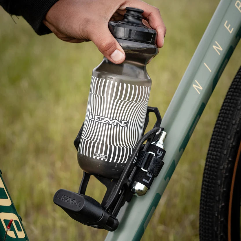 Porte-Bidon et Porte-Outils LEZYNE TUBELESS FLOW STORAGE Noir