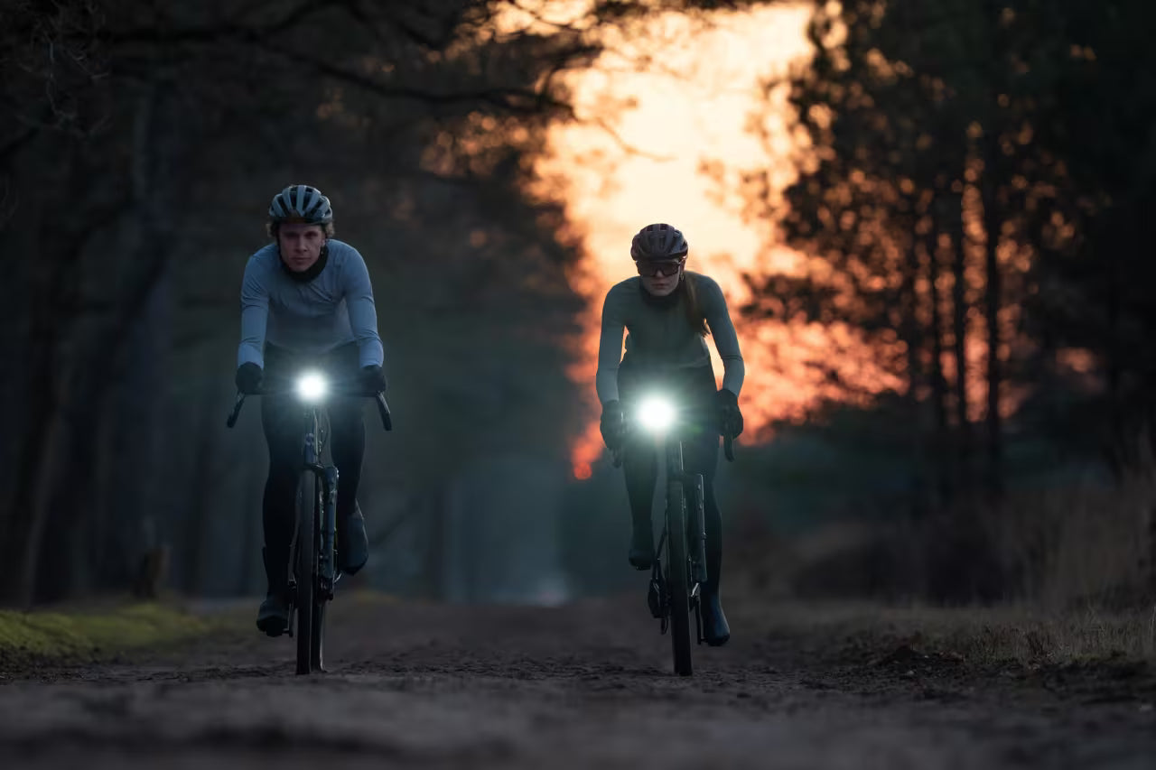 Éclairage Avant BBB NANOSTRIKE 700i Bleu