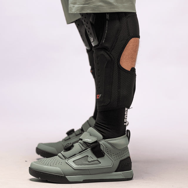 Genouillères LEATT 6.0 EVO EXT Noir