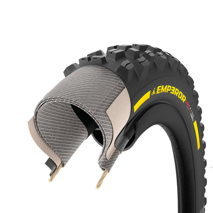 Pneu PIRELLI SCORPION EMPEROR 27.5x2.40 Soft ProWall Tubeless Ready Souple Noir/Jaune Team Edition