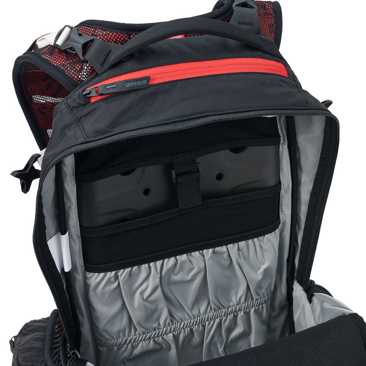 Sac à Dos avec Dorsale Intégrée USWE FLOW 16 L Noir/Rouge