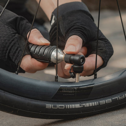 Percuteur CO2 TOPEAK NANO AIRBOOSTER L + Cartouche CO2 Filetée 16 g (x1)