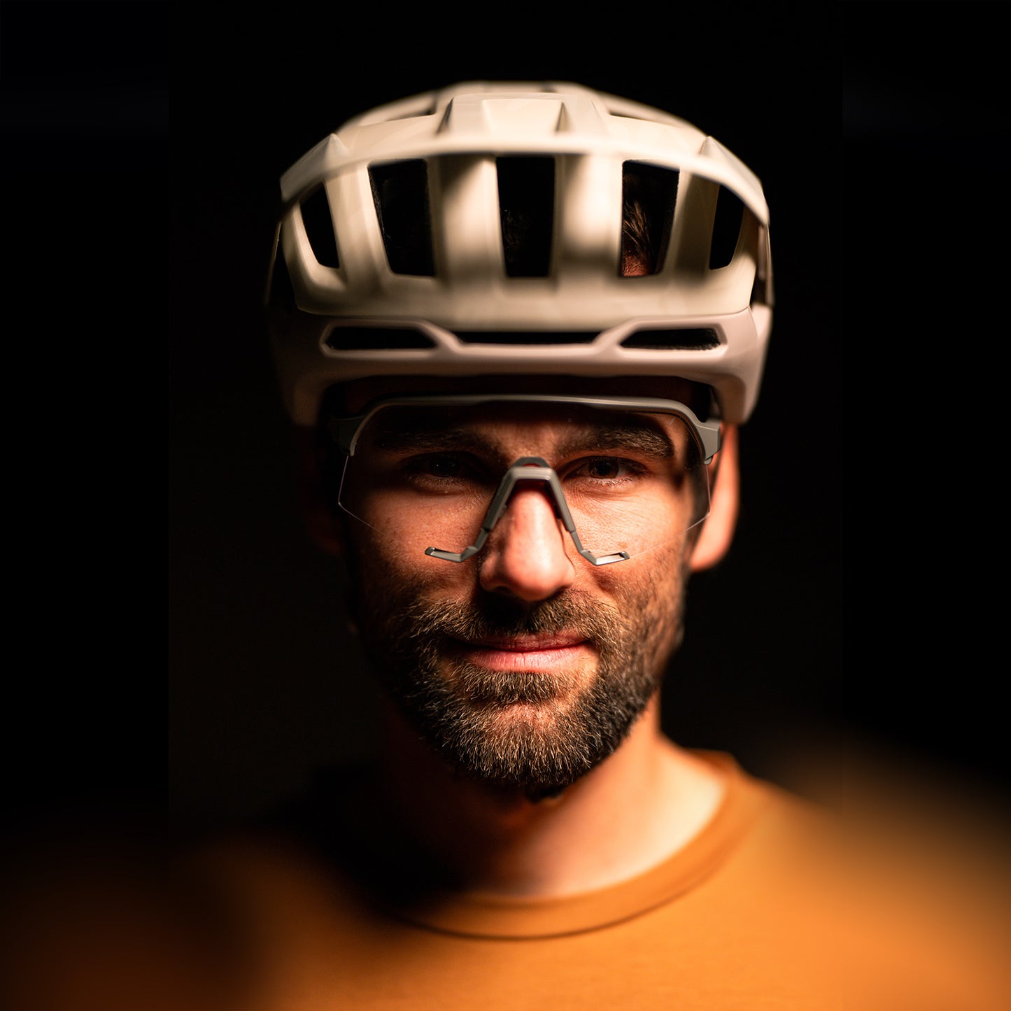 Casque VTT MET REVO MIPS KILIAN BRON LIMITED EDITION Ecru/Gris