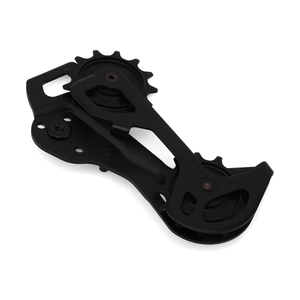 Chape et Galets de Dérailleur Arrière 12V SHIMANO XT RD-M8250 GS — pièce sur fond blanc