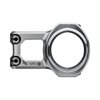 Potence TITLE ST1 Chrome — vue de profil sur fond blanc