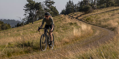 Selle ERGON SR Allroad Pro femme montée sur un vélo gravel